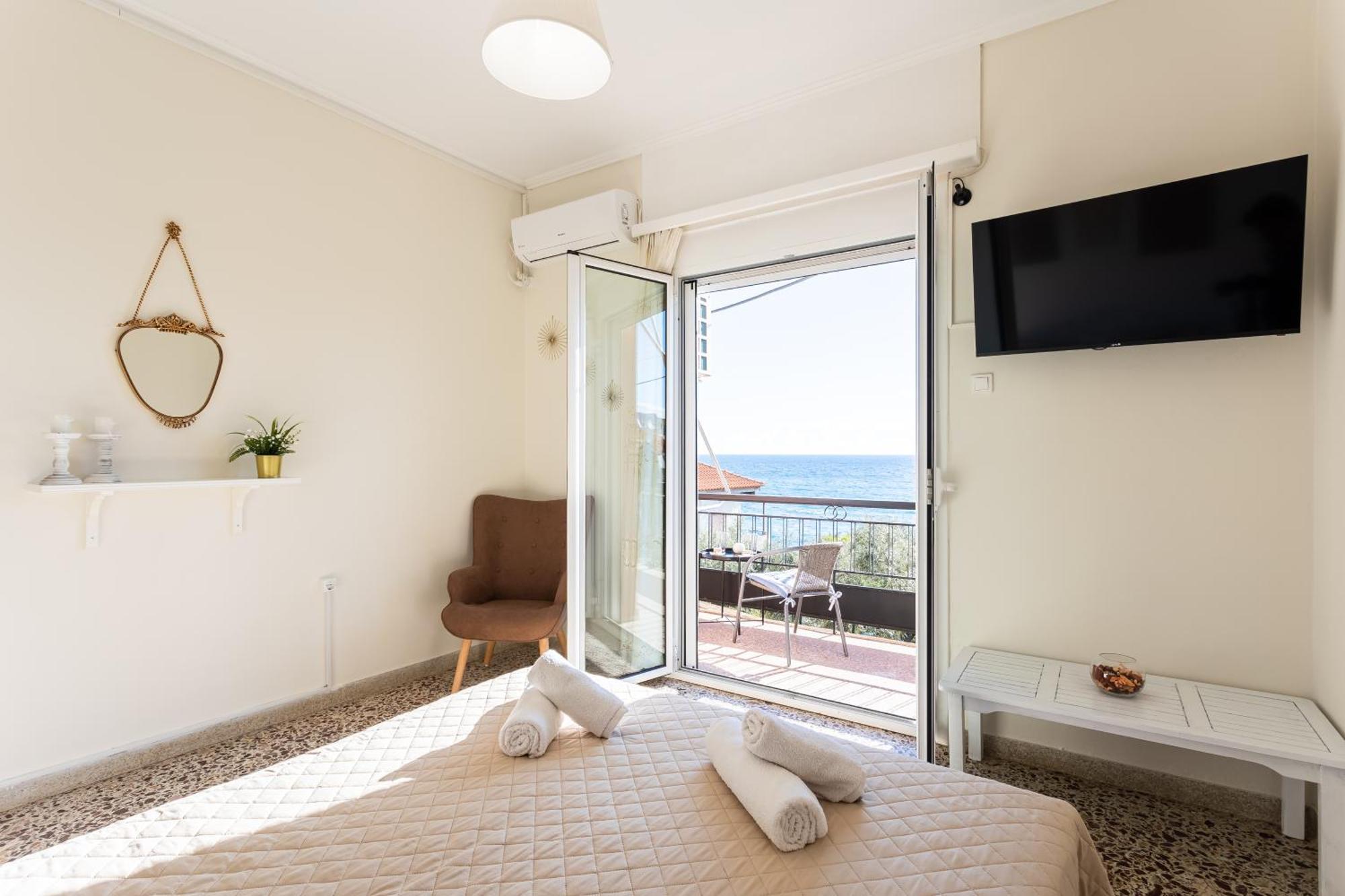 Apartment Sunset Serenity - Seaside Getaway Kardamyli